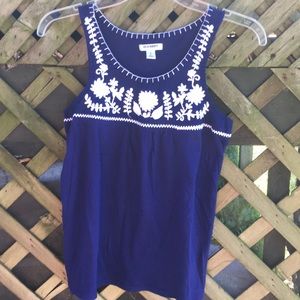 Navy tank top with white embroidery